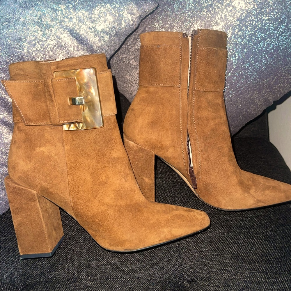 Camel Suede Blocked Heel by 8 by YOOX